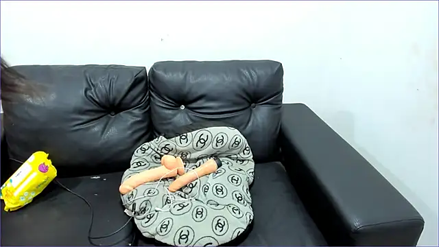 candyummy online show from December 1, 11:37 am