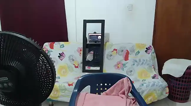 luz stella online show from December 14, 9:02 pm