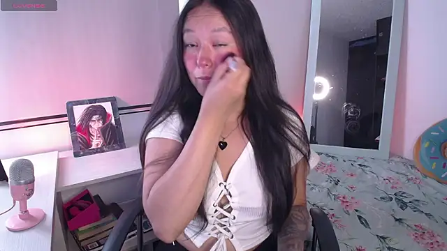 Lexie Thompson10 online show from February 10, 7:07 pm