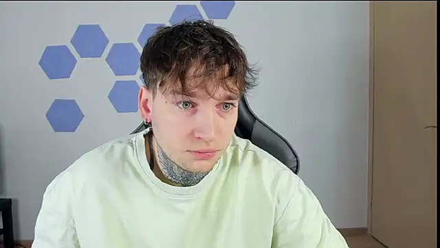 Chris Tyson online show from January 18, 10:06 am