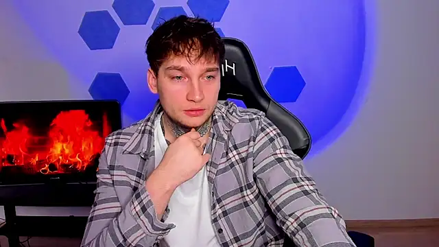 Chris Tyson online show from January 18, 8:29 am