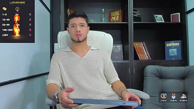 EdwardRoss  online show from February 21, 6:48 pm