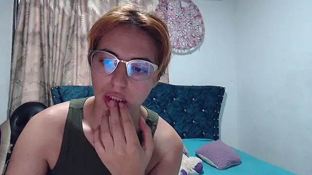 Kate lorens9 online show from March 5, 10:50 pm