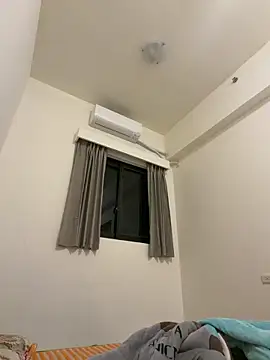 A6229 online show from December 1, 9:42 pm