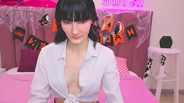 Snapshot of Lili_flowerr chatting on October 29, 11:12 am Lili flowerr online show from October 29, 11:12 am