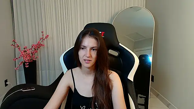 upssnowy online show from October 17, 9:28 pm