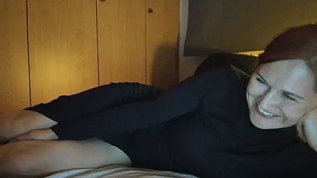 Sheandhim23 online show from March 8, 4:34 am