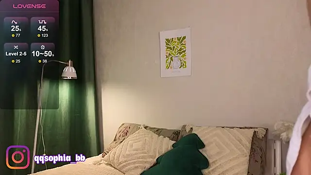 Snapshot of ErinLewist chatting on March 21, 1:13 am ErinLewist online show from March 21, 1:13 am