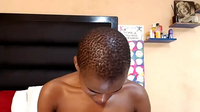 LongPussyLipsxx online show from January 13, 8:47 am