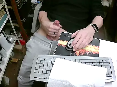 MF-Deutschland online show from February 23, 2:04 pm