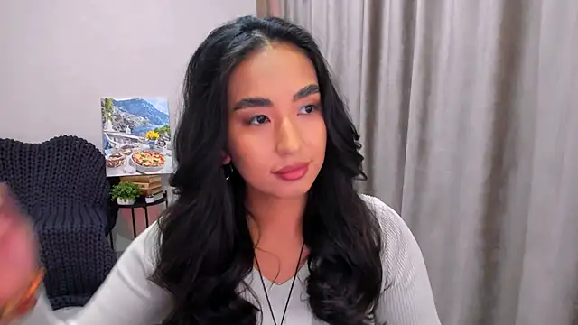 worldofkim online show from February 6, 1:43 pm