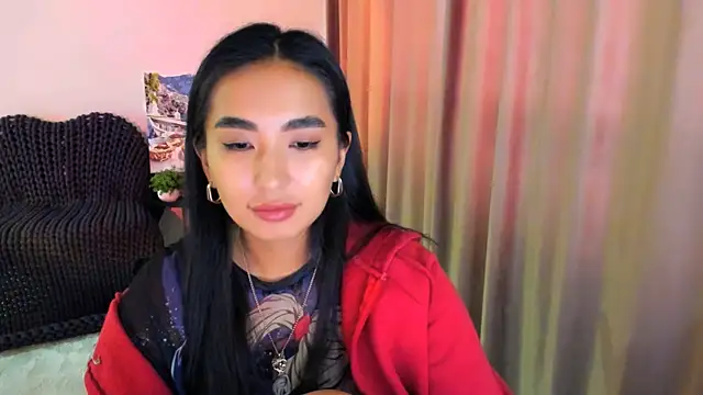 worldofkim online show from March 23, 8:59 am