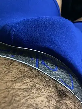 Snapshot of atreus35 chatting on December 22, 7:22 pm atreus35 online show from December 22, 7:22 pm