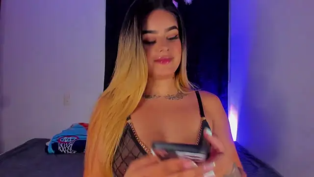 AmyStevenss online show from October 21, 10:54 pm