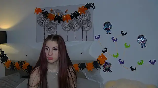 Snapshot of CassKiera chatting on October 26, 5:57 am CassKiera online show from October 26, 5:57 am