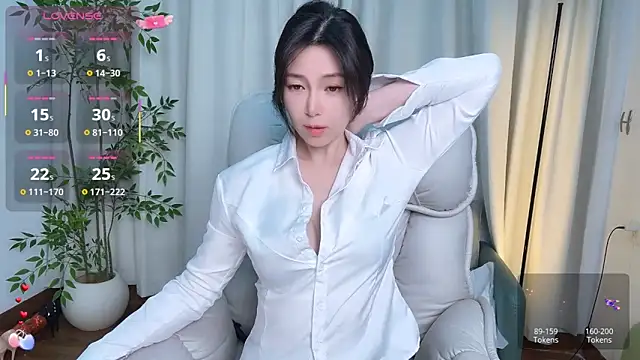 Snapshot of Ada-xixi chatting on February 25, 12:04 pm Ada-xixi online show from February 25, 12:04 pm