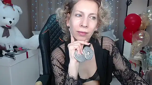 AdrianaSea online show from February 5, 10:19 am