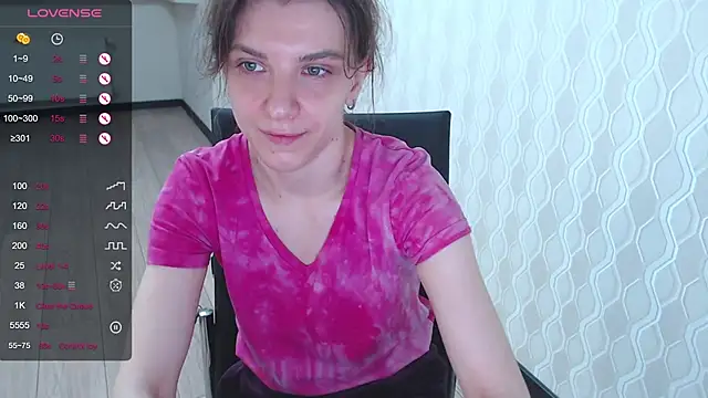 LisaHeart online show from December 30, 6:05 pm