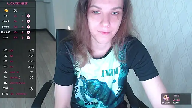 LisaHeart online show from October 6, 6:05 pm