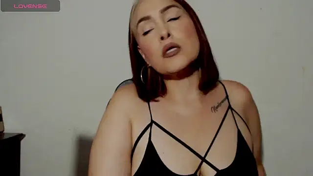 Miss Agatha online show from January 7, 12:35 am