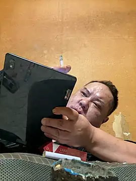 Snapshot of punk0805 chatting on October 20, 11:54 am punk0805 online show from October 20, 11:54 am