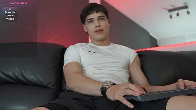 Max cortes1 online show from January 23, 12:46 am