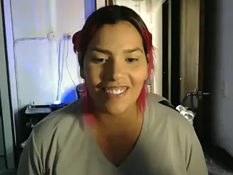 CarolinaRincon online show from March 1, 7:15 pm