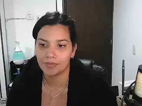 CarolinaRincon online show from March 22, 2:37 am