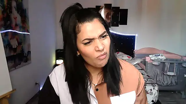 CarolinaRincon online show from October 1, 9:21 pm