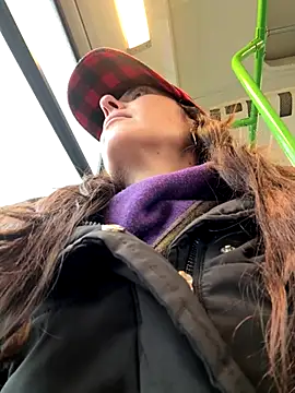 Snapshot of eveangelll chatting on November 10, 7:29 am eveangelll online show from November 10, 7:29 am