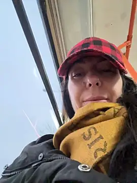 Snapshot of eveangelll chatting on November 14, 5:06 am eveangelll online show from November 14, 5:06 am