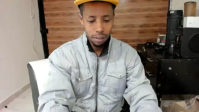 AlejoKhalifa  online show from January 26, 12:11 pm