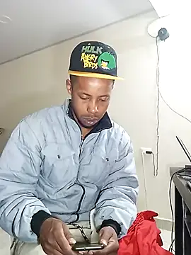 AlejoKhalifa  online show from March 11, 9:34 am