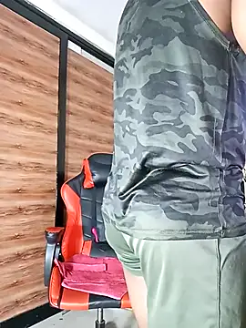 AlejoKhalifa  online show from September 19, 10:38 am