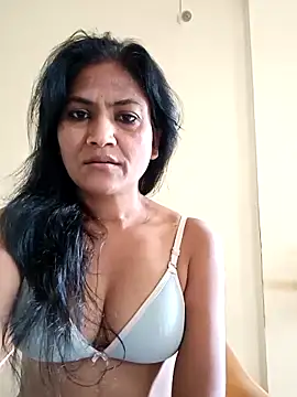 Snapshot of sunita6009 chatting on October 2, 3:02 am sunita6009 online show from October 2, 3:02 am