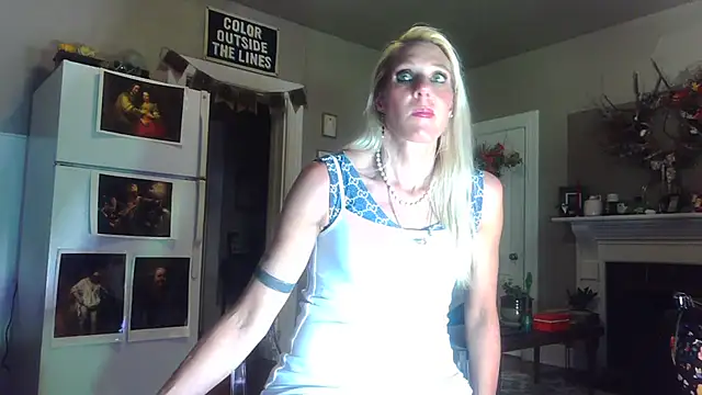 Glamazonx online show from November 10, 1:26 am