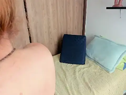 Snapshot of larossasexy chatting on February 22, 7:36 pm larossasexy online show from February 22, 7:36 pm