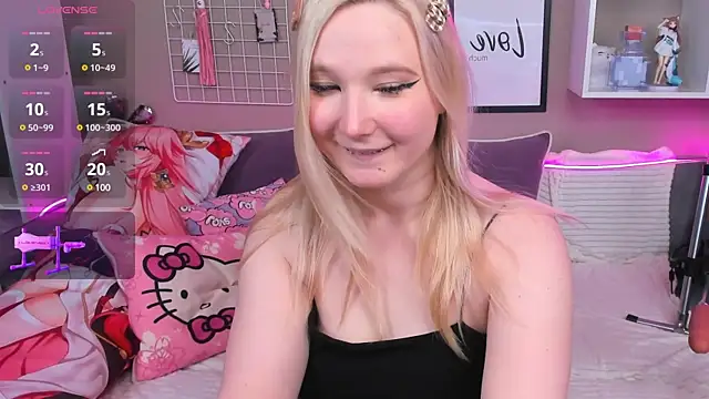 Snapshot of MeowkaKitty chatting on February 3, 5:07 am MeowkaKitty online show from February 3, 5:07 am