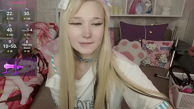 Snapshot of MeowkaKitty chatting on November 26, 3:40 am MeowkaKitty online show from November 26, 3:40 am