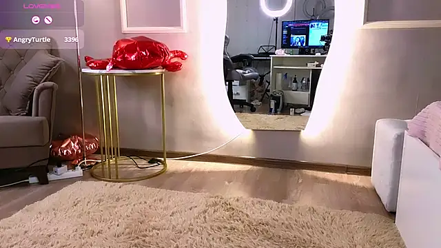 Britney Lynch online show from February 11, 3:08 am