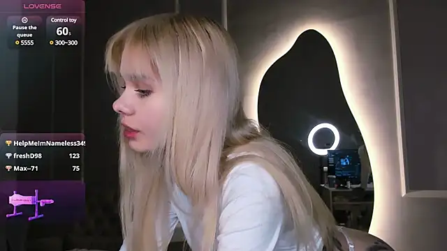 Britney Lynch online show from March 5, 12:16 am