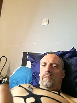 olivier59930 online show from December 8, 6:06 pm