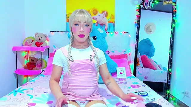 Snapshot of Candy_Candy__ chatting on October 24, 9:33 pm Candy Candy online show from October 24, 9:33 pm