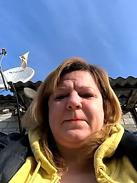 Snapshot of jusichka chatting on February 13, 8:06 am jusichka online show from February 13, 8:06 am
