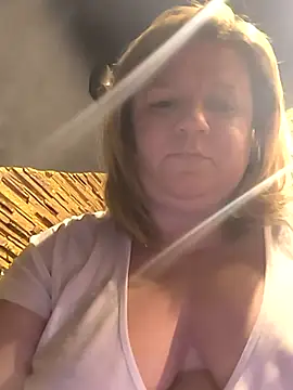 Snapshot of jusichka chatting on February 19, 9:36 pm jusichka online show from February 19, 9:36 pm