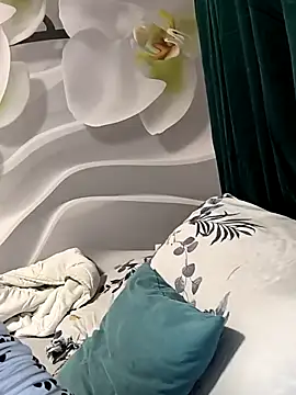 Snapshot of jusichka chatting on February 28, 10:28 pm jusichka online show from February 28, 10:28 pm