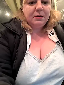 Snapshot of jusichka chatting on March 8, 7:53 pm jusichka online show from March 8, 7:53 pm