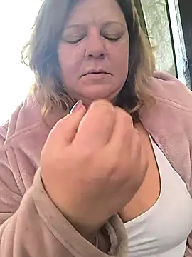 jusichka online show from November 10, 7:40 am