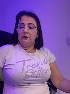 Snapshot of PaulinaSanders_X chatting on December 23, 6:48 pm PaulinaSanders X online show from December 23, 6:48 pm