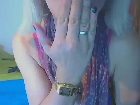 Snapshot of LorenJade chatting on March 8, 7:16 am LorenJade online show from March 8, 7:16 am